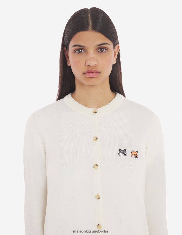 Kleidung V2DHL445 naturfarben Frauen Strickjacke mit doppeltem Fuchskopf-Patch und R-Ausschnitt Maison Kitsune
