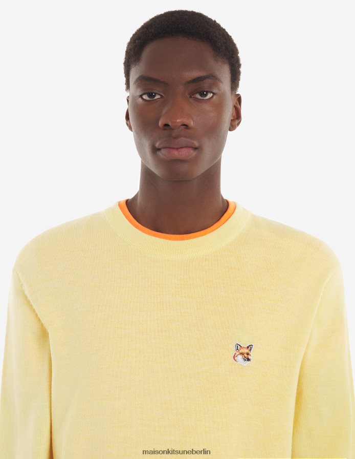 Kleidung V2DHL256 sanftes Gelb Männer Pullover mit normalem R-Ausschnitt und Fuchskopf-Patch Maison Kitsune