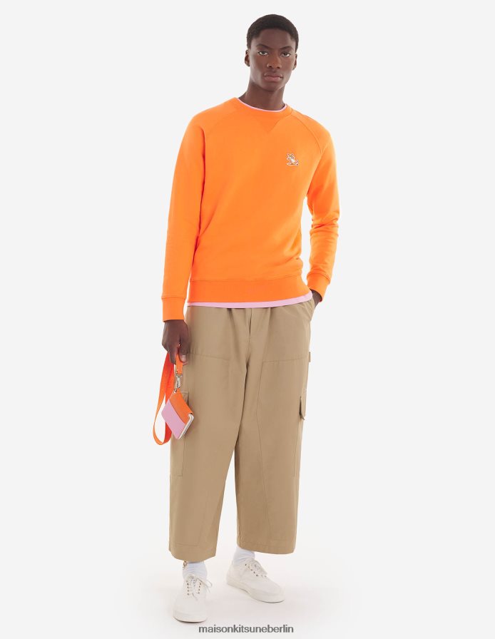 Kleidung V2DHL209 Neon orange Männer Klassisches Sweatshirt mit Chillax-Fuchs-Patch Maison Kitsune